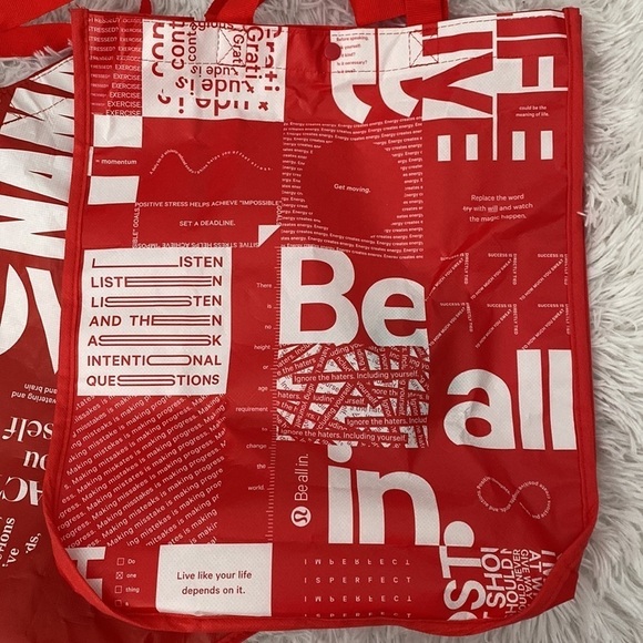 Lululemon red & white small bag bundle - Picture 2 of 6